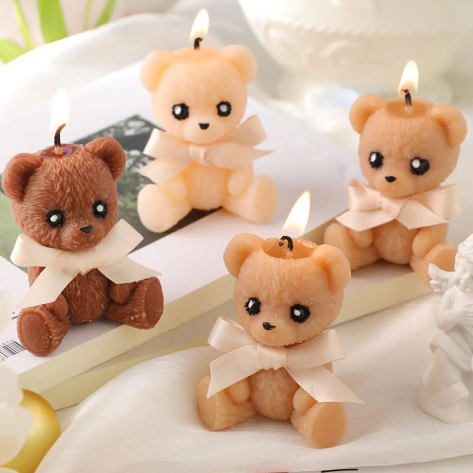 Bear Shaped Candle Scented Aesthetic Cute Decorative Soy Wax Candle for Memorial Desk Decor Living Room Party Favors Gift