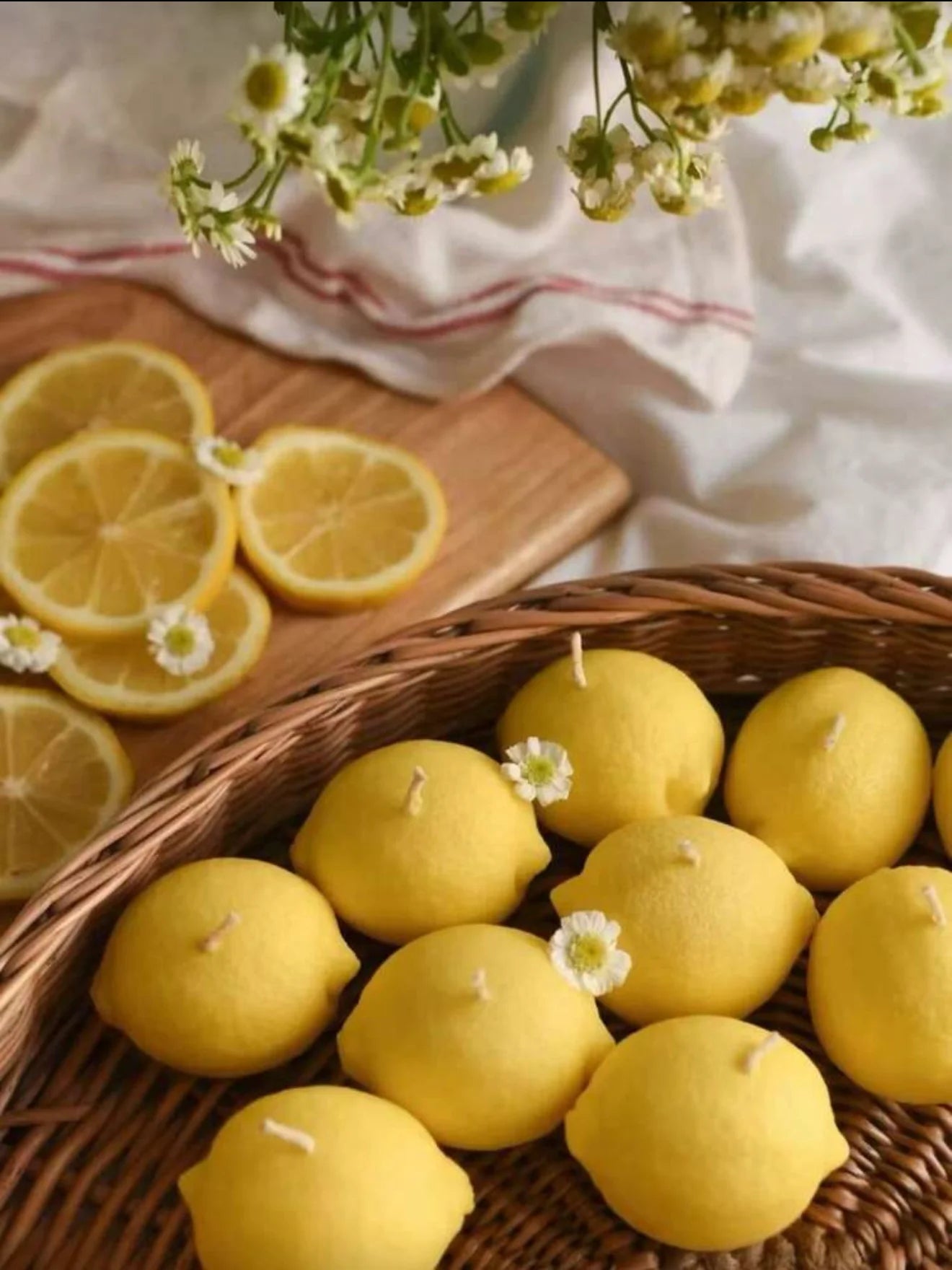1pc Lemon Scented Candles, Handmade Soy Wax, Suitable For Home Decor, Party, Dining Table Decor,Holiday Gift, Wedding Decor